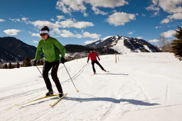 cross country skiing aspen