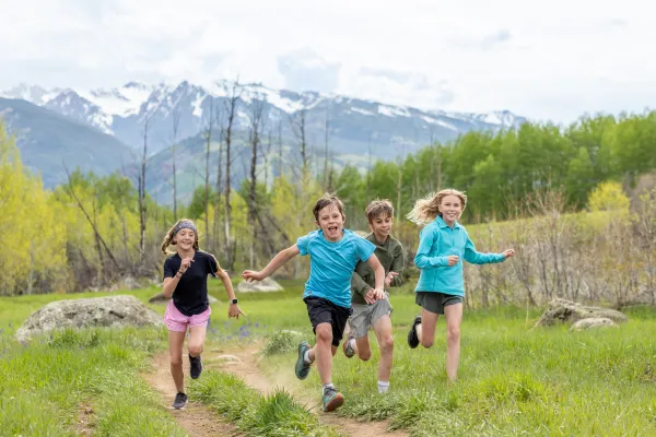 kids running in Hunter Creek area